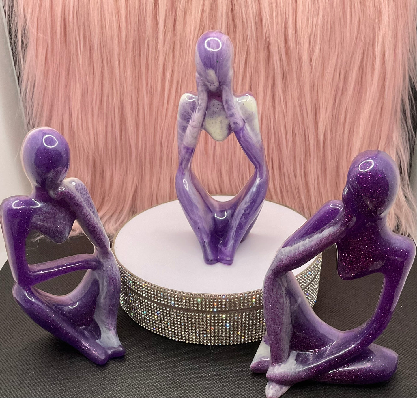 Thinkers/ Trinkets/Apple/Modern Art/Bookshelf/Resin Sculpture