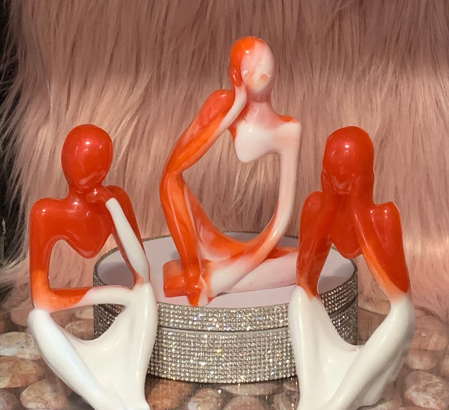 Thinkers/ Trinkets/Apple/Modern Art/Bookshelf/Resin Sculpture