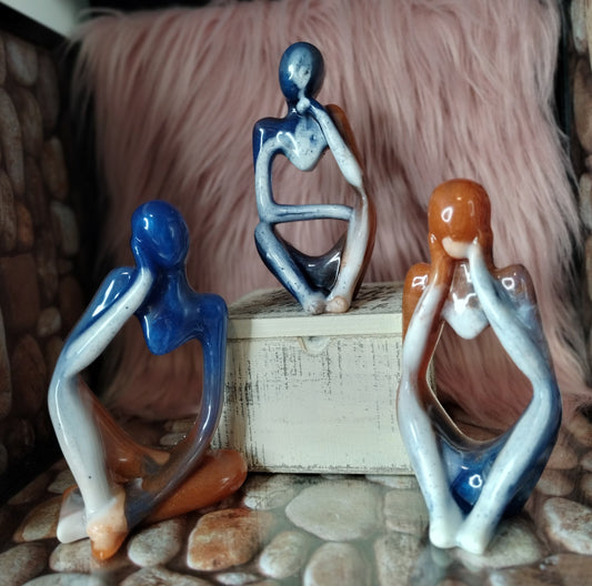 Thinkers/ Trinkets/Apple/Modern Art/Bookshelf/Resin Sculpture