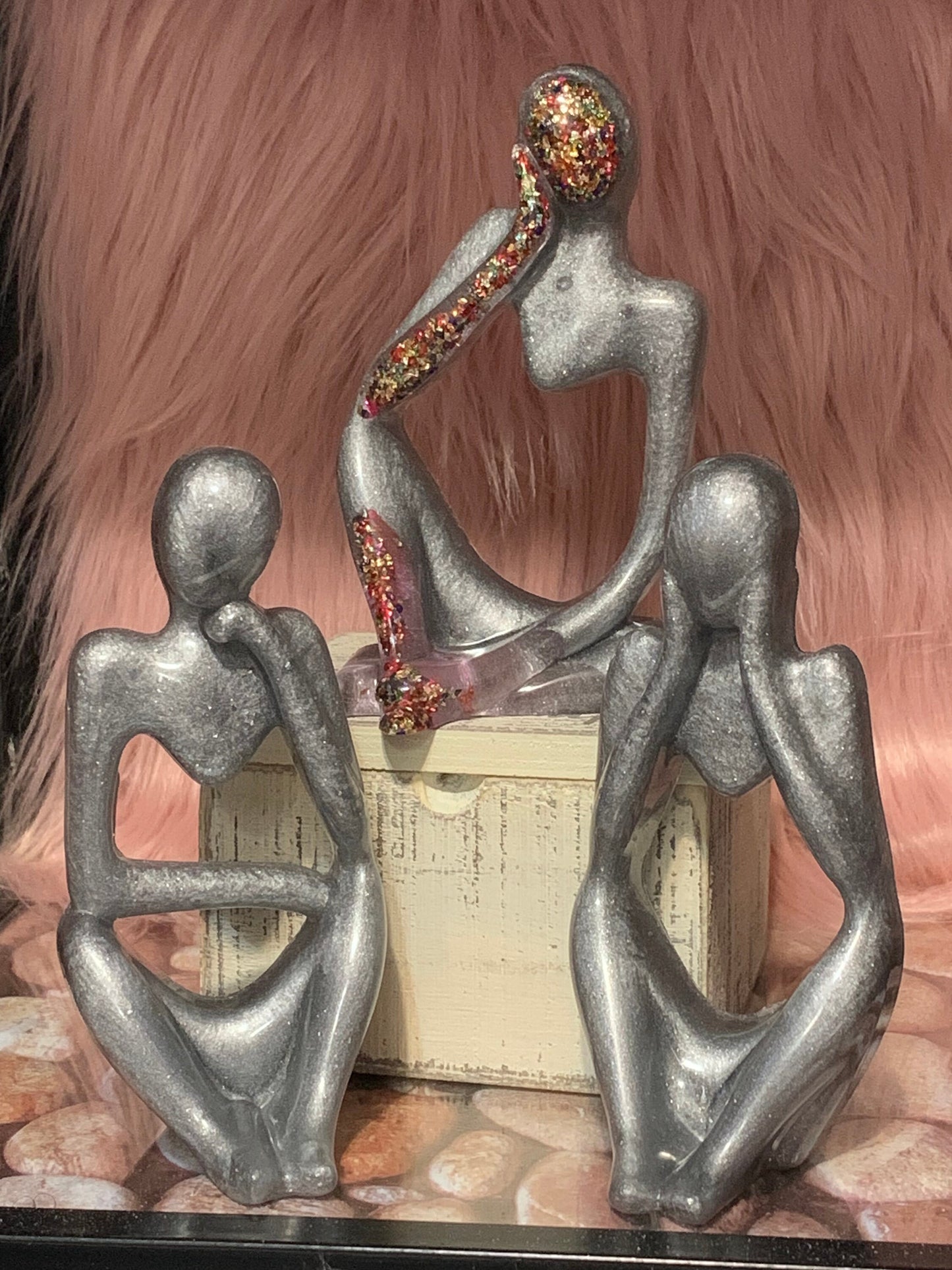 Thinkers/ Trinkets/Apple/Modern Art/Bookshelf/Resin Sculpture