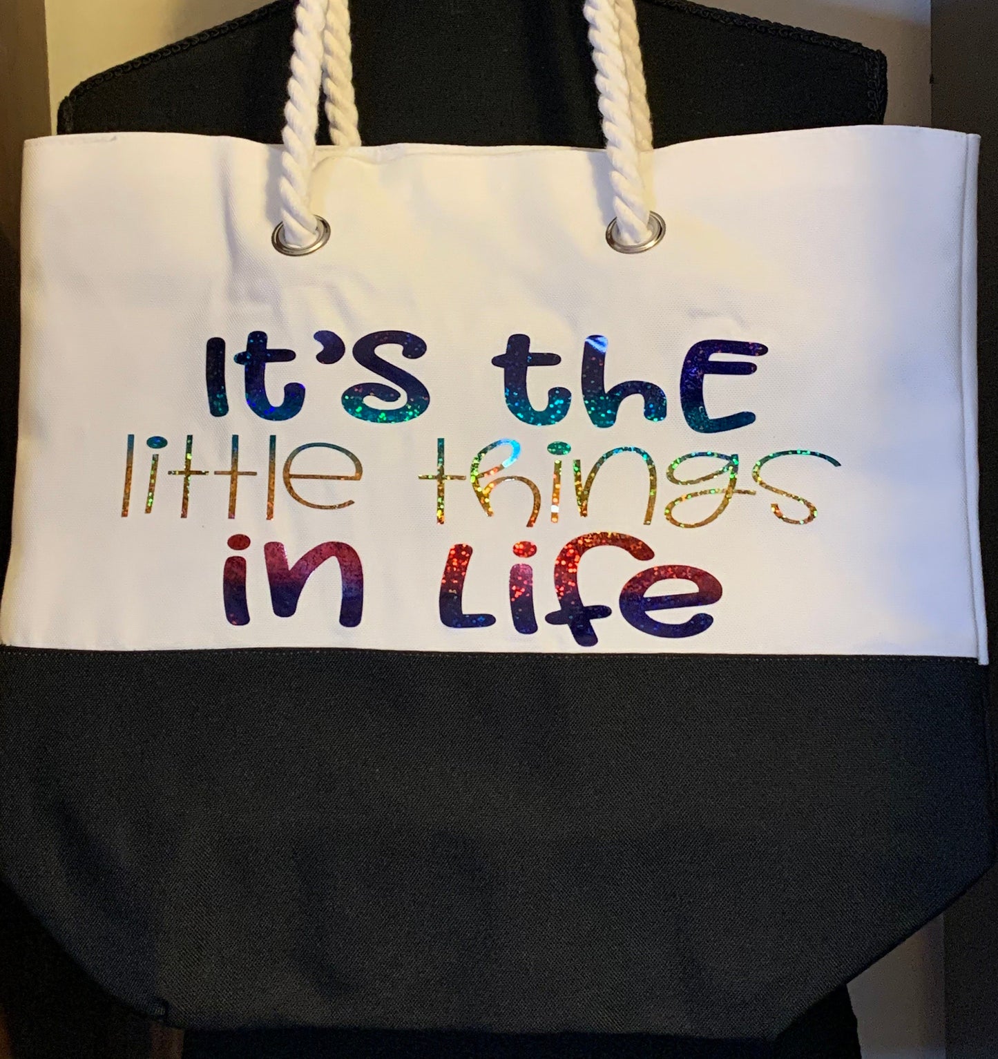 Tote bag